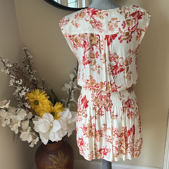 NWT Oddy Dream Floral Smocked Waist Dress. Size Small - Picture 3 of 4